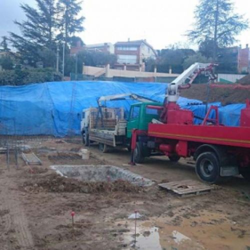 alquiler camiones para bombeo hormigón